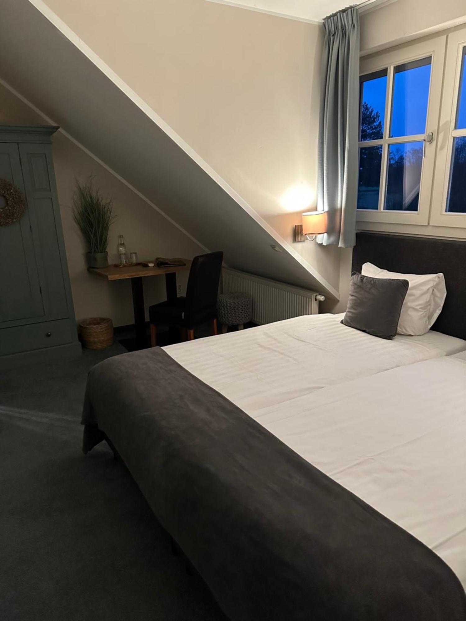 Landhuis Hotel De Hilkensberg Broekhuizen  Ngoại thất bức ảnh