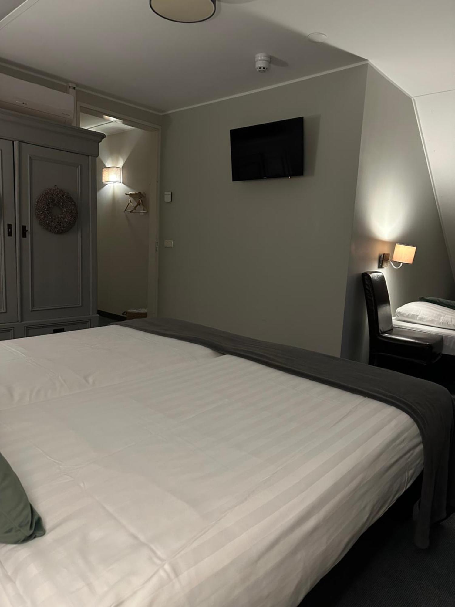 Landhuis Hotel De Hilkensberg Broekhuizen  Ngoại thất bức ảnh